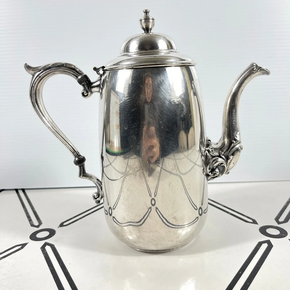 Sheridan‎ Silver Plate Coffee Pot Etched Swag Scroll Spout English FPS